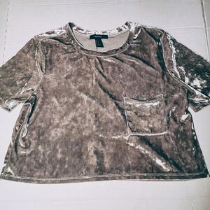 Forever 21 Silver Velvet/Velour Short Sleeve Crop Top Size MED Front Pocket